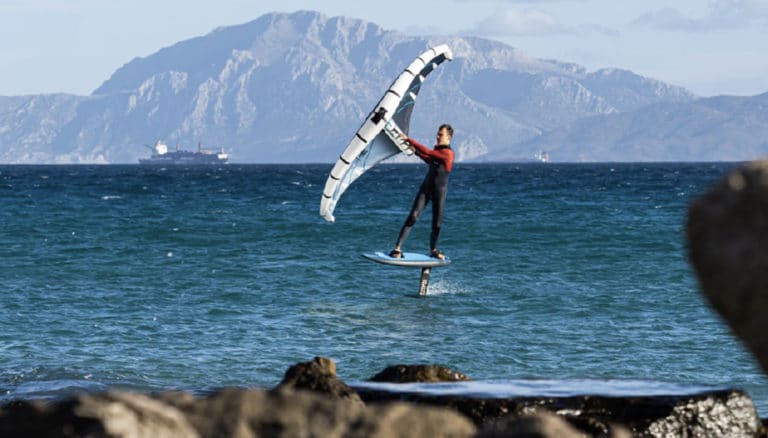 HOW TO CHOOSE THE RIGHT HYDROFOIL & FOILBOARD